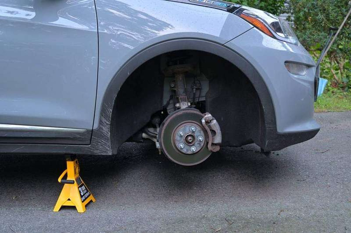 Why Does My Car Shake When Braking at High Speed?