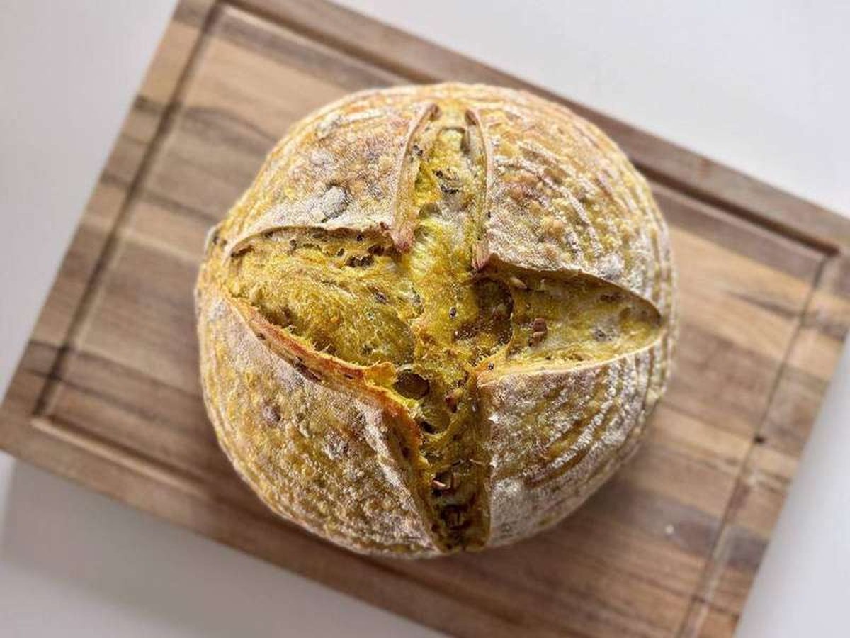 Can you revive stale bread, and how does the trick work?