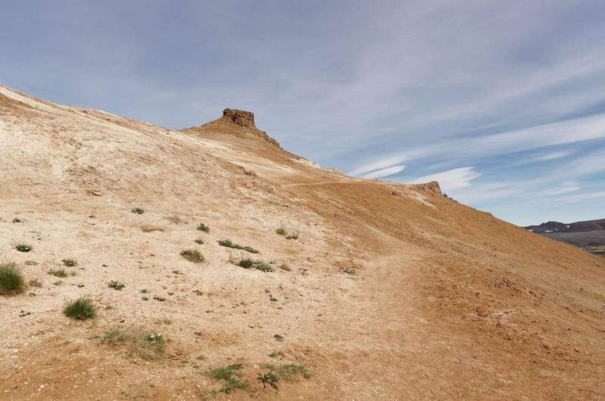 What to Do If You Get Lost Hiking: Step by Step