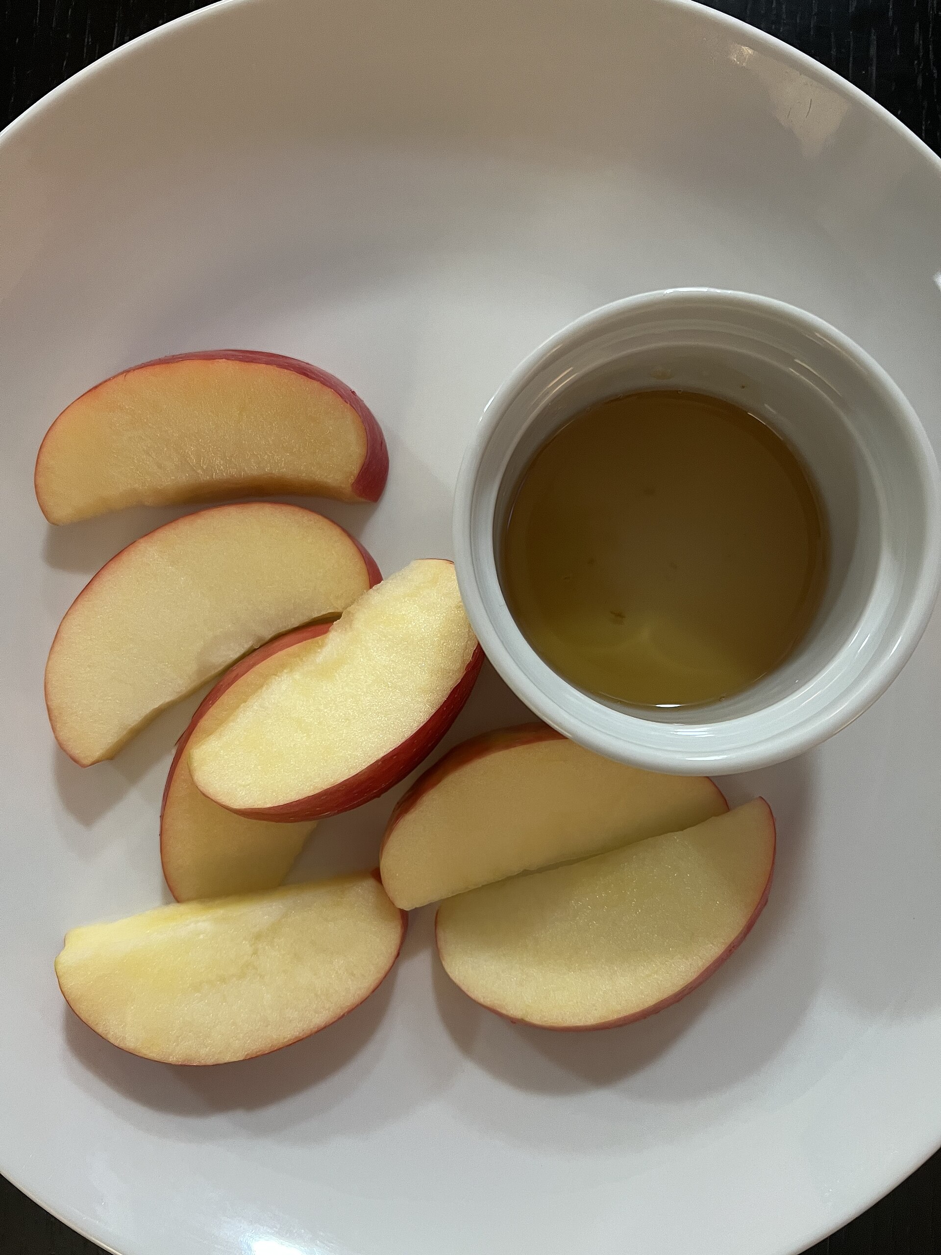 Why apples turn brown after cutting, and how to stop it