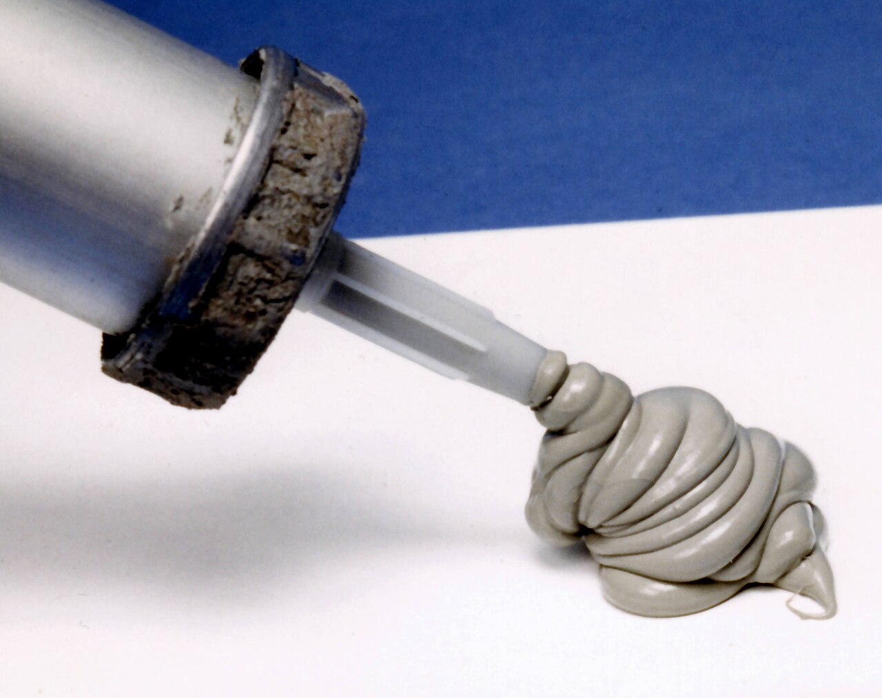 Caulk vs sealant: the differences and when to use each