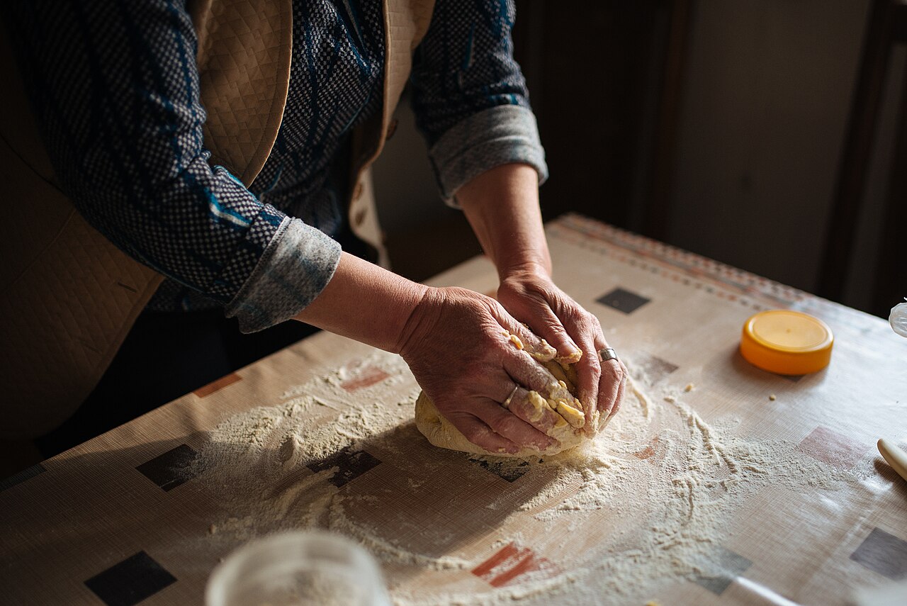 What Is Gluten and Why Kneading Develops It in Dough